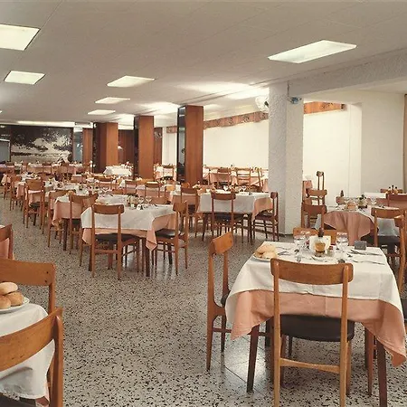 Garbí 3*